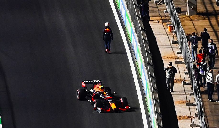 Ферстаппен знал, что идет на поул Гран-при Саудовской Аравии, когда разбился в последнем повороте