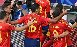 Стали известны стартовые составы сборных Испании и Франции на матч 1/2 финала Евро-2024