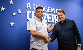 Роналдо покинув пост президента Крузейро
