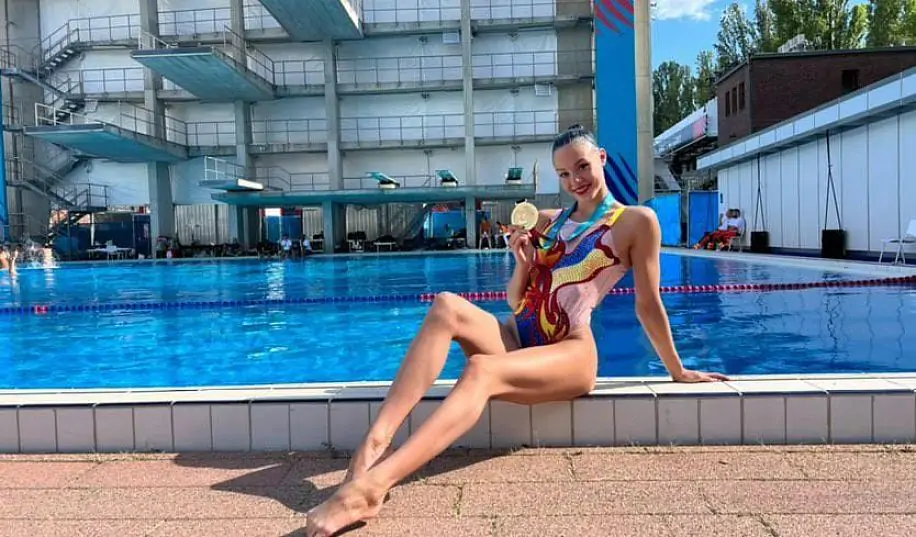 Дар’я Мошинська у віці 14 років стала наймолодшою української призерка ЧС з водних видів спорту