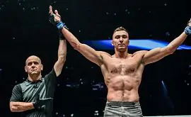Украинский боец ONE Championship нокаутировал своего соперника и стал чемпионом мира в хэвивейте