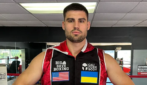 Український суперважковаговик на початку бою нокаутував суперника на івенті в США