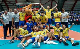 Сборная Украины после победы над Бельгией подняла кубок чемпионата Европы