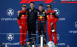 Ферстаппен став першим в історії переможцем Гран-прі Маямі, обійшовши Леклера та Сайнса