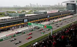 Формула-1 официально отложила Гран-при Китая из-за коронавируса