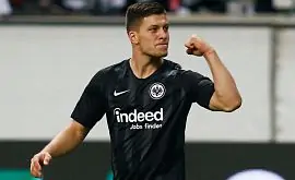 20-летний серб Йович сделал пента-трик в матче Бундеслиги
