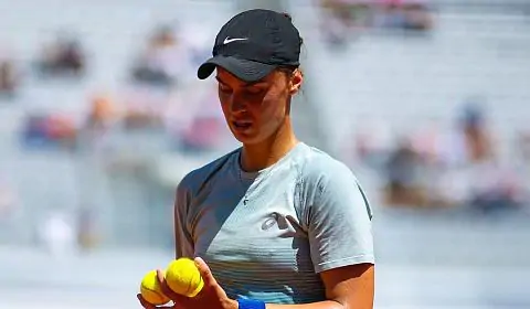 ﻿Калинина снялась с матча против Осорио на Roland Garros
