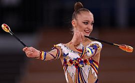 Оноприенко стала седьмой в финале ЧМ в упражнениях с булавами, Пограничная – восьмая