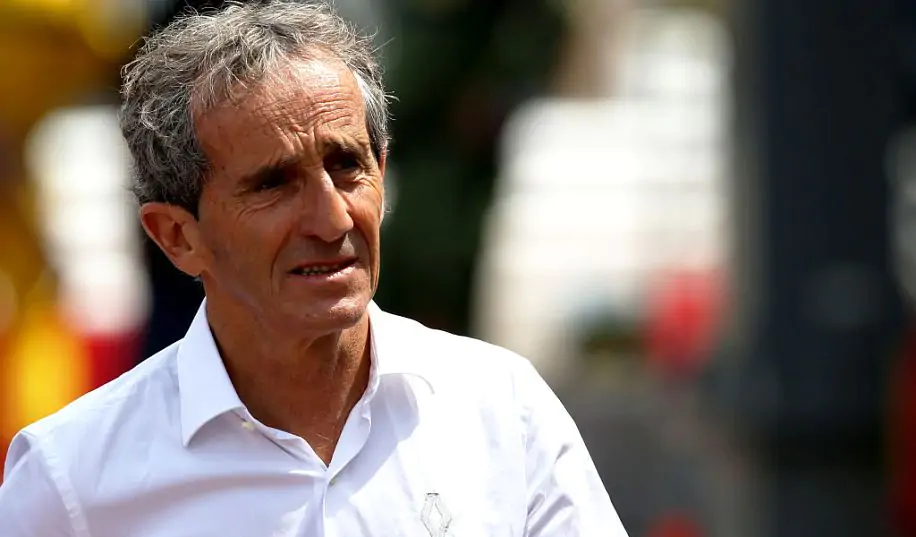 Четырехкратный чемпион Формулы-1: «В следующем году Ferrari будет еще сложнее управиться с пилотами»