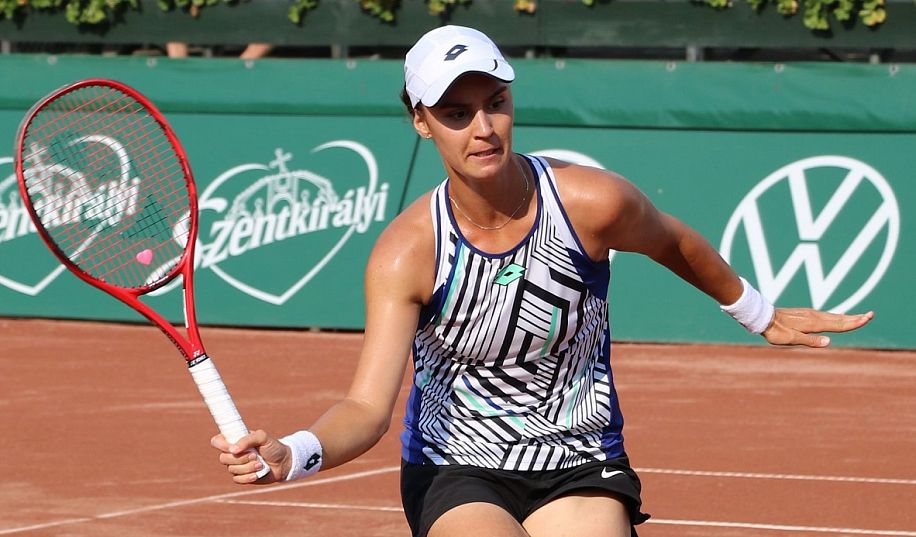 Калинина после дебютного финала WTA снялась с турнира в Польше