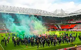 Початок матчу « Манчестер Юнайтед » – « Ліверпуль » відкладено через протести фанатів