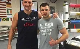 Бывший спарринг-партнер Кличко и Усика дебютирует в ММА
