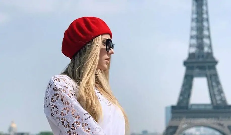 Елегантная и утонченная Белодед на фоне парижских пейзажей