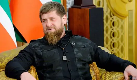 «Кадыров ударил меня в живот. Если бы я ответил, меня бы просто пристрелили». Экс-чемпион мира рассказал о своем визите в Чечню
