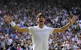 Алькарас разбил Джоковича в финале и второй раз в карьере выиграл Wimbledon