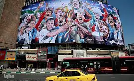 В Иране установили красивейший биллборд к чемпионату мира, но вокруг него вспыхнул скандал