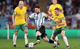 Гол Месси в 1000-м матче принес Аргентине победу над Австралией и место в 1/4-й финала