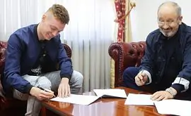 Цыганков подписал новый контракт с «Динамо»