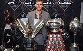НХЛ визначила найкращих гравців сезону – місця чемпіонам не знайшлося