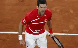 Джокович в сумасшедшем матче переиграл Циципаса и вышел в финал Roland Garros 