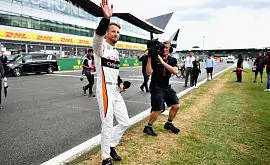 McLaren не будет продлевать Баттона на 2018 год