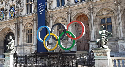 Глава оргкомитета Олимпиады-2024 призвал соблюдать социальное перемирие во время турнира