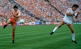 Лучшие голы всех времен! Эпичный гол ван Бастена в финале Евро-1988