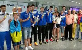 С верой в будущее. Мужская сборная Украины вернулась домой после победы в Евролиге