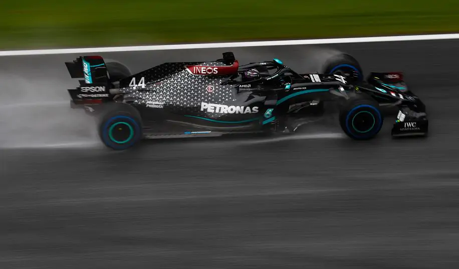 Исполнительный директор Mercedes на Гран-при Штирии надеется на погодные условия