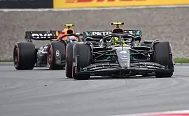 Шумахер: «Mercedes має можливість зіпсувати життя Red Bull»