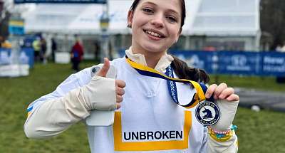 12-річна українка взяла участь в Бостонському марафоні: вона втратила ноги внаслідок ракетного обстрілу