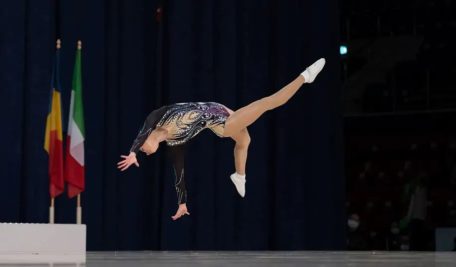 Вона може увійти в історію. Українка Курашвілі виграла кваліфікацію на ЧС-2022 з аеробної гімнастики