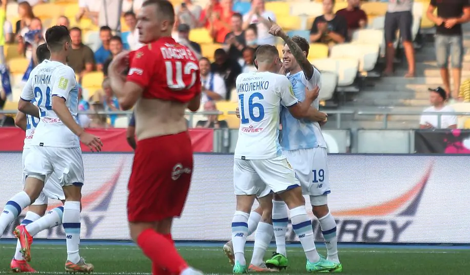 «Динамо» разгромило «Верес» в первом официальном матче сезона