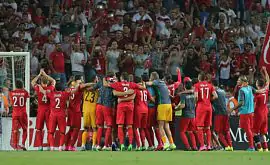 Отбор на Евро-2016. Турция громит голландцев, Бельгия побеждает на Кипре