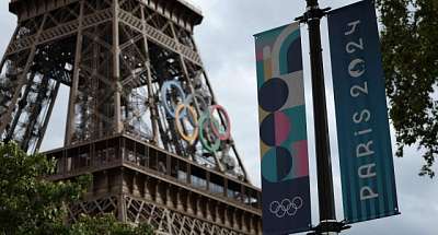 Снуп Догг взяв участь у естафеті олімпійського вогню у столиці Франції