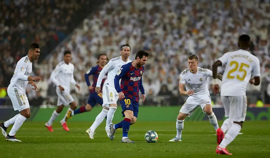 Чемпионат Испании. «Реал» благодаря голам во втором тайме обыграл «Барселону». Как это было