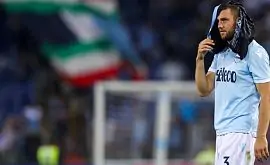 Защитник «Лацио» Де Врей подписал контракт с «Интером»
