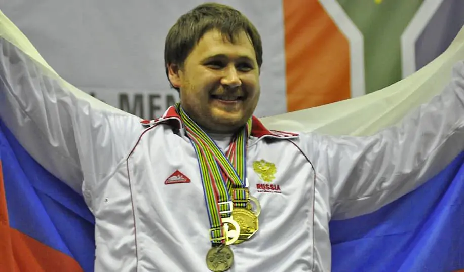 Хто наступний? П'ятиразовий чемпіон світу з пауерліфтингу з росії загинув на війні в Україні