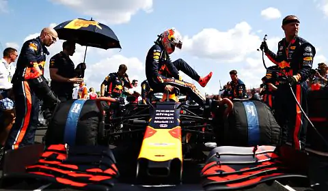 В Red Bull пока не решили, кто будет вторым пилотом в следующем сезоне