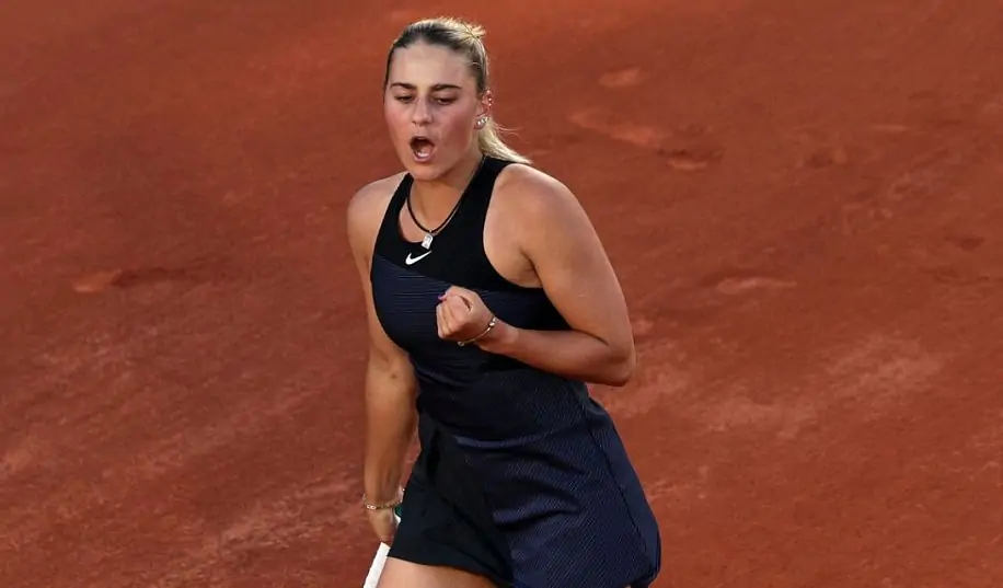 Костюк обыграла экс-чемпионку Roland Garros Мугурусу на старте турнира