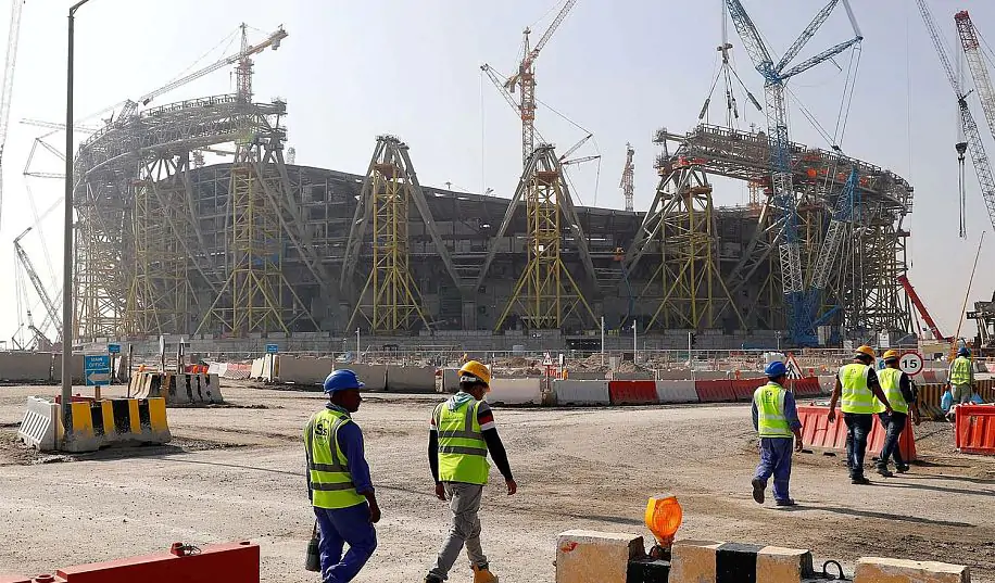 Организаторы ЧМ-2022 в Катаре признали факт эксплуатации рабочих