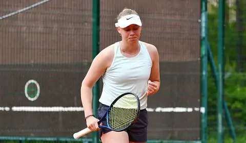 Лопатецкая обыграла 13-летнюю соперницу вышла во второй круг юниорского Roland Garros 