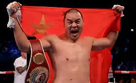 Китайский гигант может провести бой с победителем реванша Усик – Фьюри