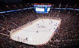 Стали известны два клуба, подавших заявки на проведение матчей в случае возобновления сезона в НХЛ
