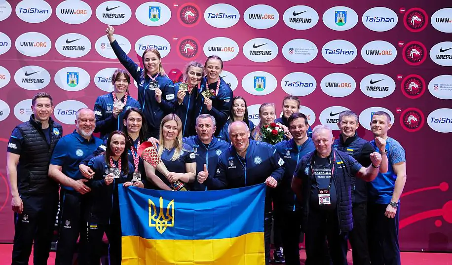 Десять украинок выступят на чемпионате мира по борьбе