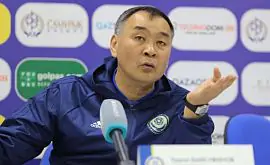 Тренер Казахстану розповів, яку перевагу було у його команди в матчі з Україною
