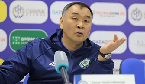 Тренер Казахстану розповів, яку перевагу було у його команди в матчі з Україною