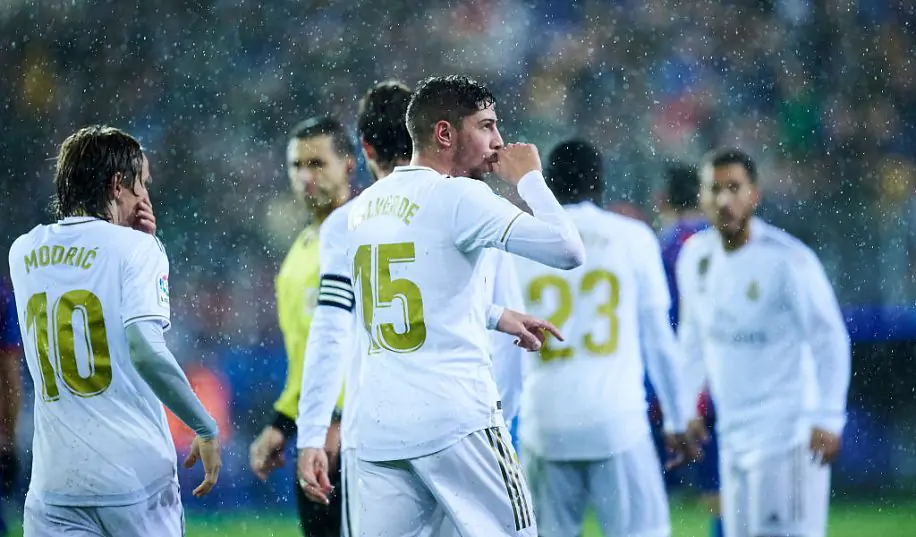 «Реал» отпраздновал победу над «Эйбаром» в матче с двумя пенальти