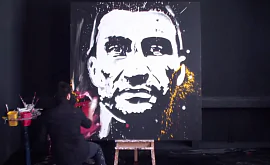 Украинский художник нарисовал портрет Владимира Кличко за две минуты