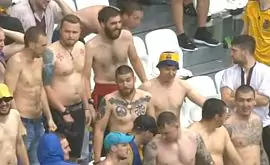 Mirror: На матче Украина - Северная Ирландия были фанаты со свастикой